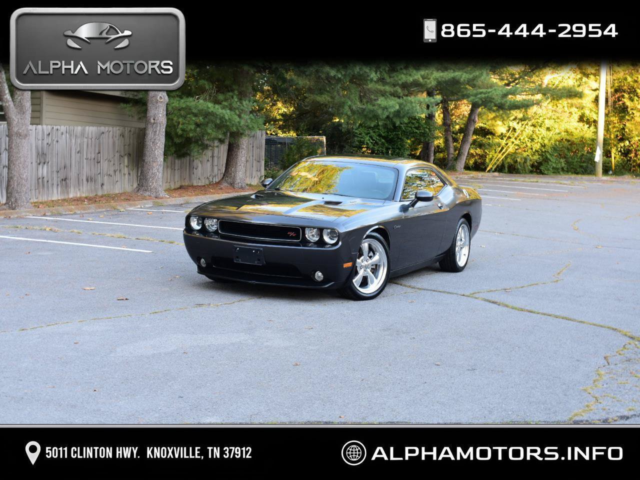 Used 2013 Dodge Challenger R/T RWD image 1