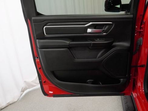 Used 2025 RAM 1500 Big Horn AWD/4WD image 41