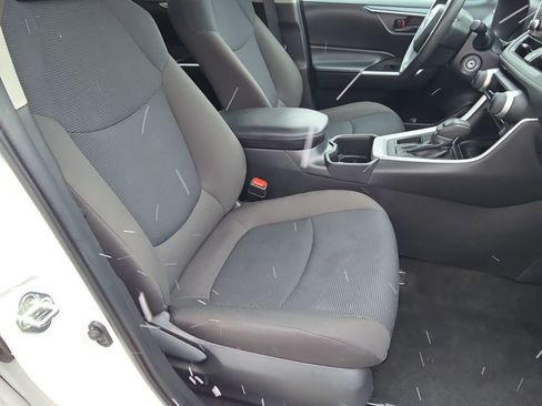 Used 2024 Toyota RAV4 LE image 29