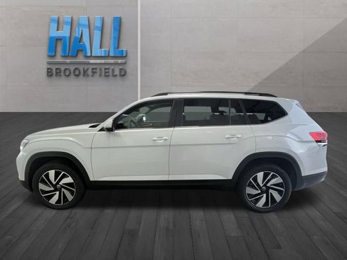 New 2026 Volkswagen Atlas SE image 2