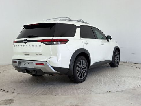 Used 2022 Nissan Pathfinder SL w/ SL Premium Package AWD/4WD image 9