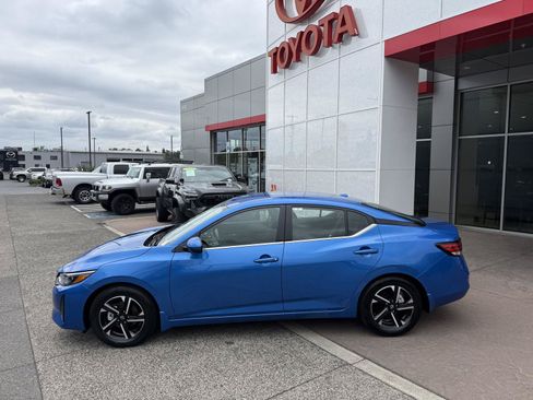 Used 2024 Nissan Sentra SV w/ All-Weather Package FWD image 3