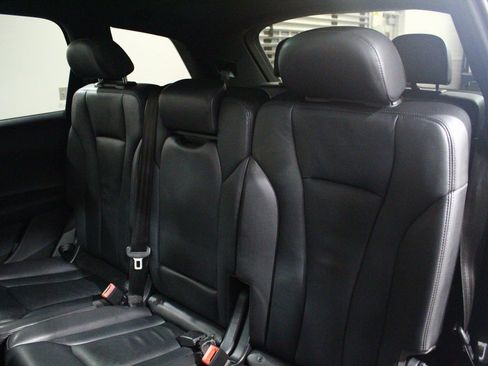 Used 2019 Audi Q7 3.0T Premium Plus image 28