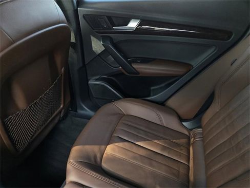 Used 2019 Audi Q5 2.0T Premium Plus w/ Premium Plus Package image 16