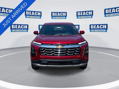 New 2026 Chevrolet Equinox LT w/ Convenience Package II FWD image 3