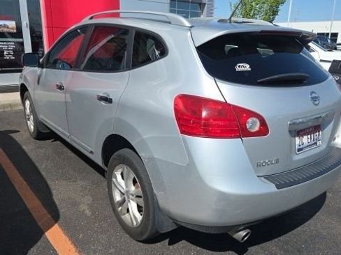 Used 2012 Nissan Rogue SV AWD/4WD image 6