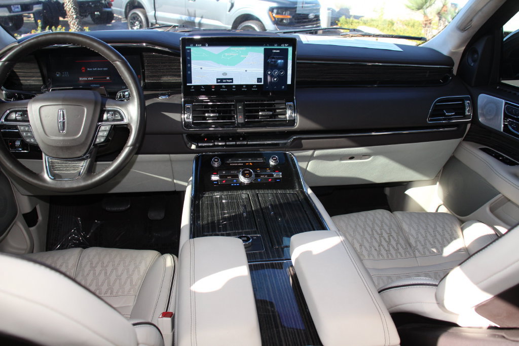 Certified 2023 Lincoln Navigator Black Label AWD/4WD image 14