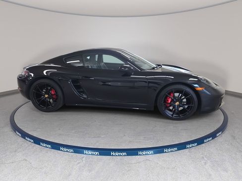 Used 2024 Porsche 718 Cayman S image 6