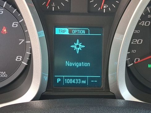 Used 2016 Chevrolet Equinox LTZ w/ Enhanced Convenience Package AWD/4WD image 22