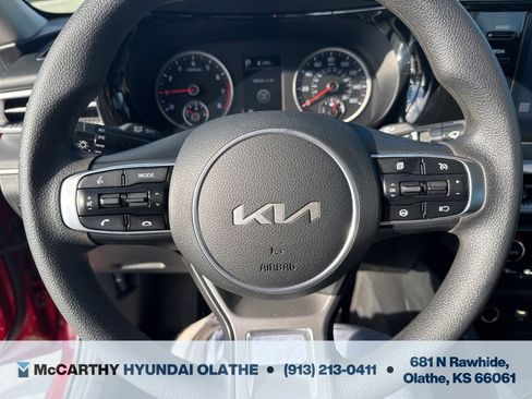 Used 2022 Kia K5 LXS image 30