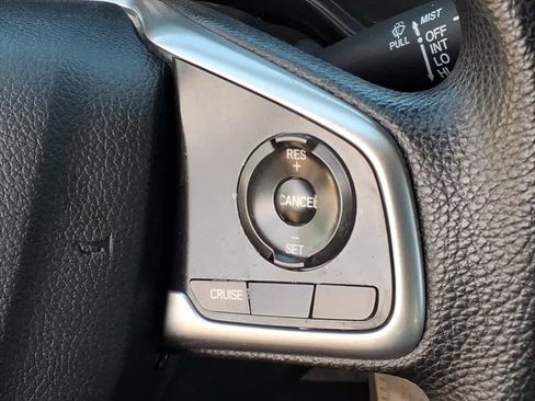 Used 2019 Honda CR-V LX image 17