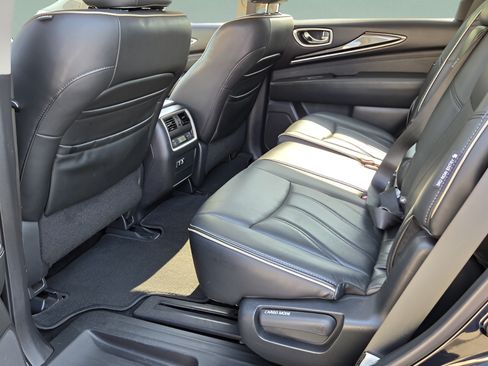 Used 2019 INFINITI QX60 Luxe w/ Essential Package AWD/4WD image 10