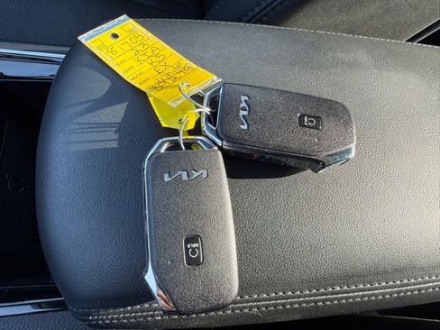 Used 2023 Kia K5 EX image 39