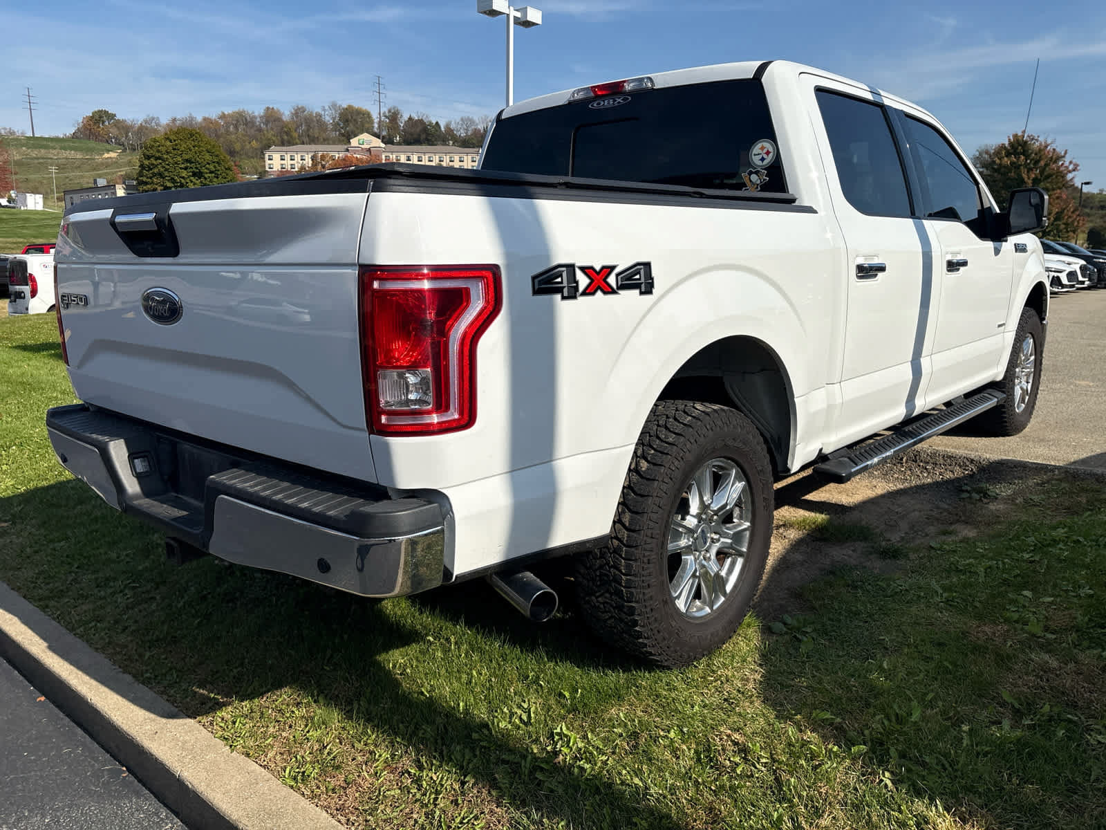 Used 2017 Ford F150 XLT w/ Equipment Group 302A Luxury AWD/4WD image 9