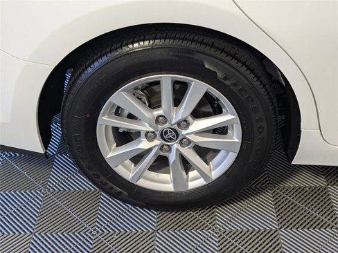 Certified 2025 Toyota Camry LE image 9