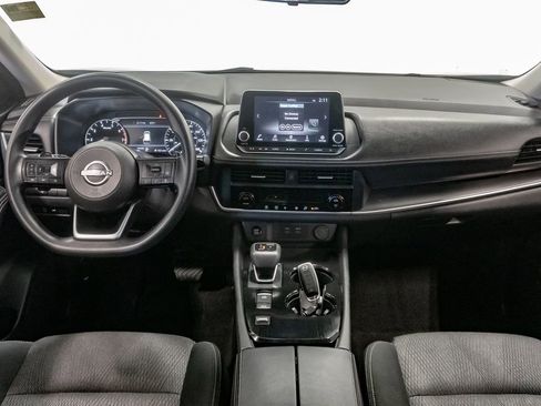 Used 2024 Nissan Rogue SV FWD image 25