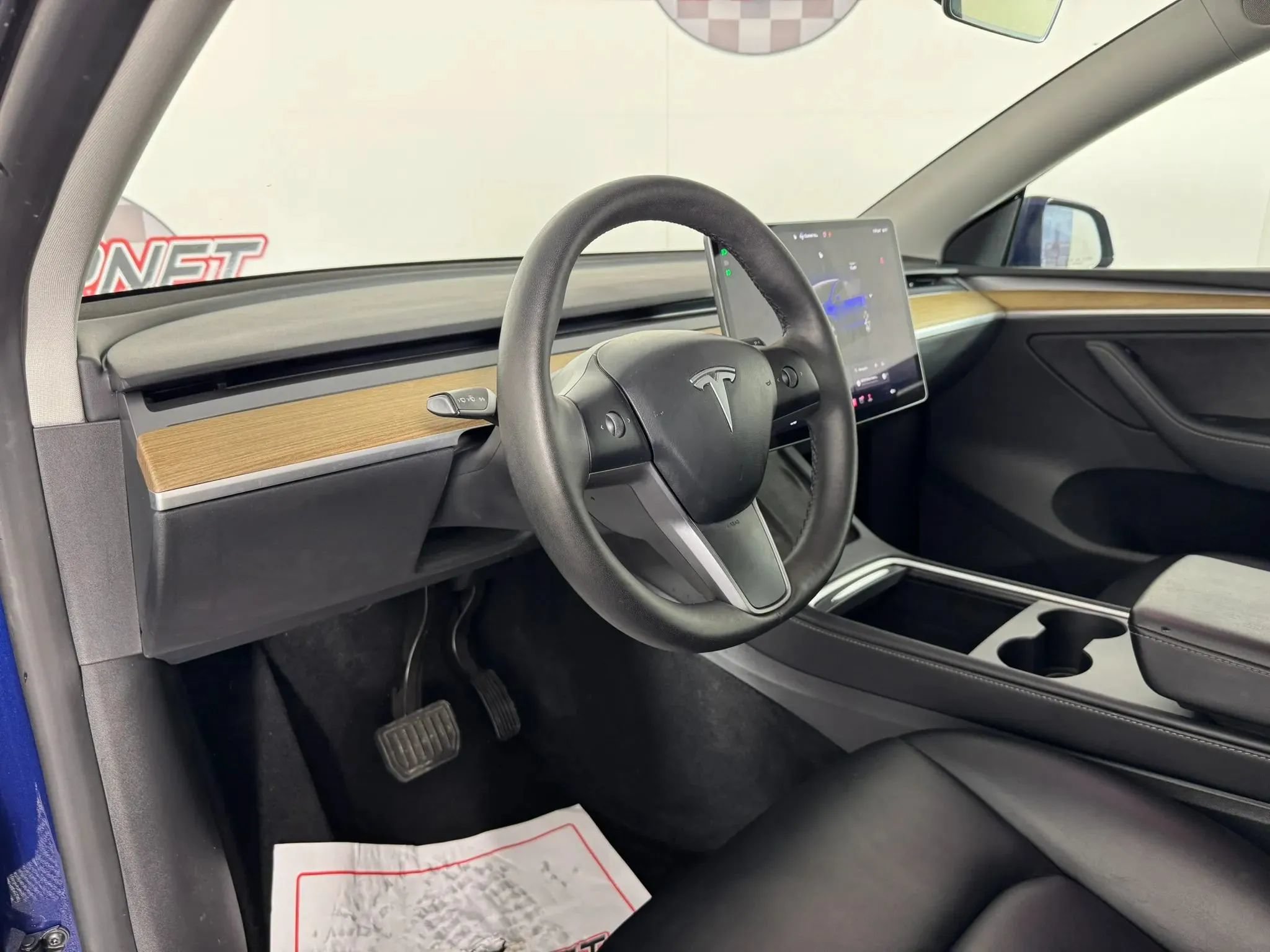 Used 2023 Tesla Model Y Long Range AWD/4WD image 10