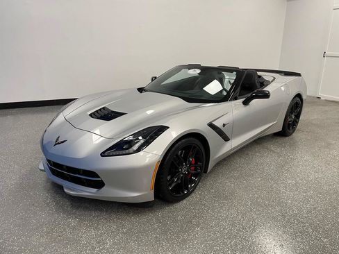 Used 2015 Chevrolet Corvette Stingray Convertible w/ 3LT Preferred Equipment Group RWD image 1