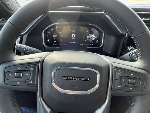New 2026 GMC Sierra 2500 Denali Ultimate w/ LPO, Black Badging Package image 19