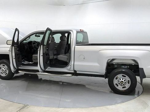 Used 2016 Chevrolet Silverado 2500 W/T w/ Snow Plow Prep Package AWD/4WD image 12