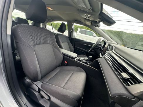 Used 2025 Toyota Camry LE image 35