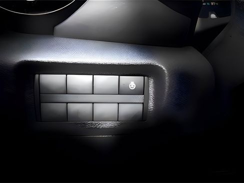 Used 2021 Nissan Kicks SR w/ SR Premium Package image 21