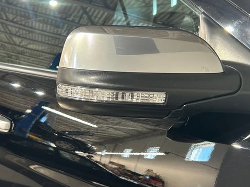 Used 2017 Ford Explorer Platinum AWD/4WD image 12