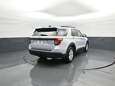 New 2026 Ford Explorer Active image 7