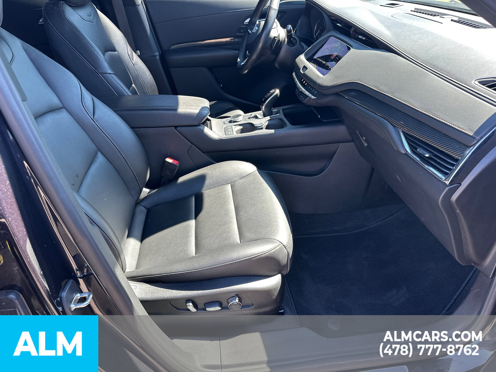 Used 2023 Cadillac XT4 Sport w/ Sun And Sound Package AWD/4WD image 15