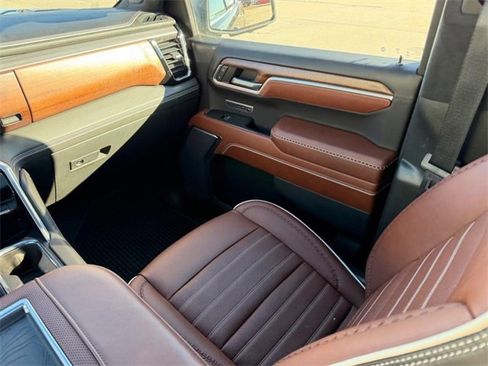 Used 2022 GMC Sierra 1500 Denali Ultimate image 16