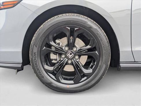 New 2025 Honda Accord SE image 10