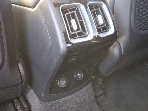 Used 2022 Kia Sorento SX image 13