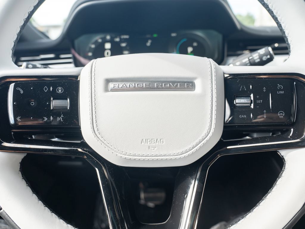 New 2026 Land Rover Range Rover Sport Dynamic SE AWD/4WD image 14