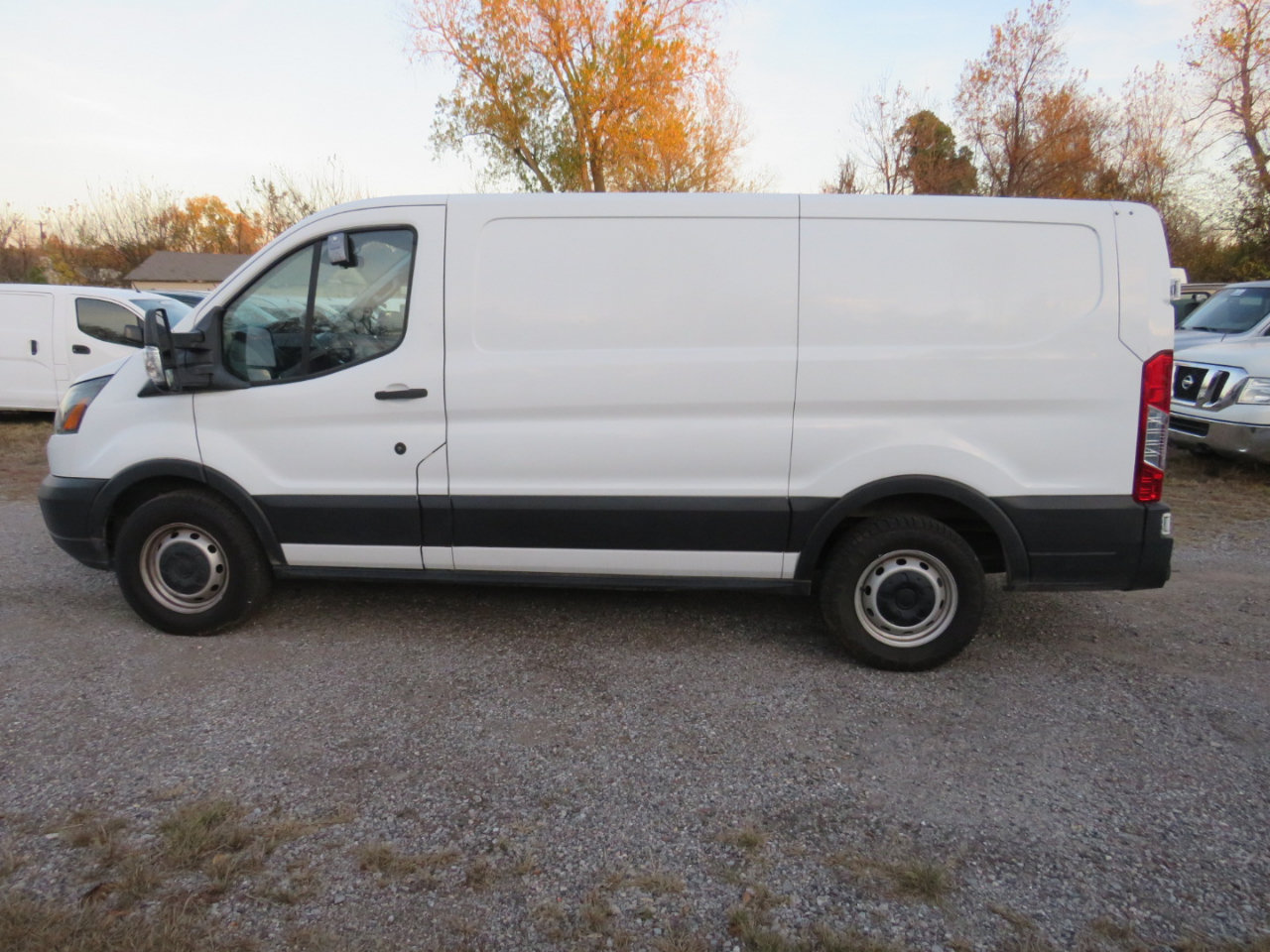 Used 2018 Ford Transit 250 148 High Roof RWD image 36
