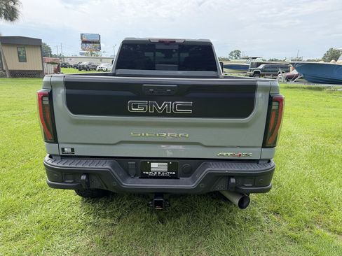Used 2025 GMC Sierra 2500 AT4X w/ AT4X AEV Edition AWD/4WD image 4