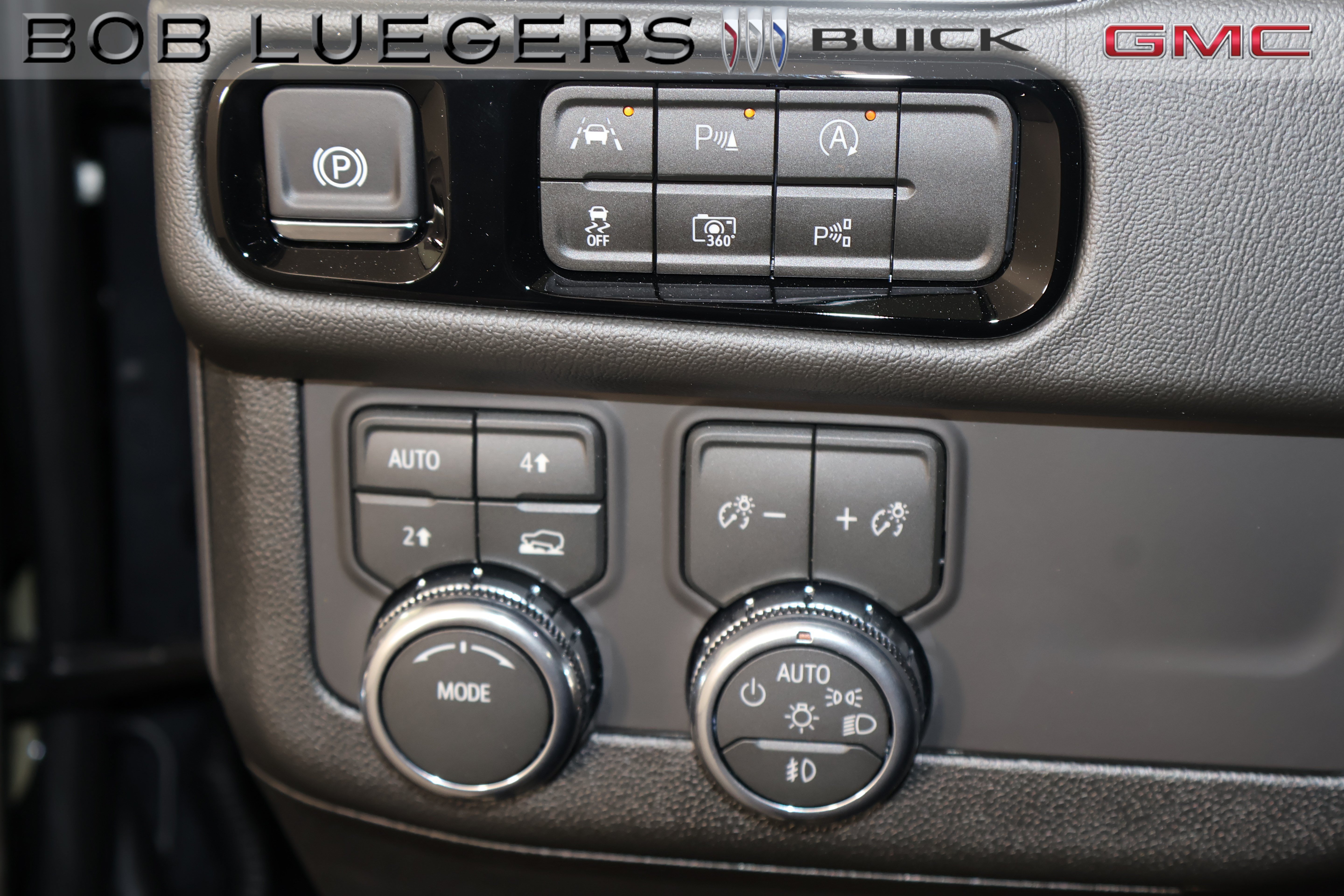 New 2026 GMC Yukon Denali AWD/4WD image 27