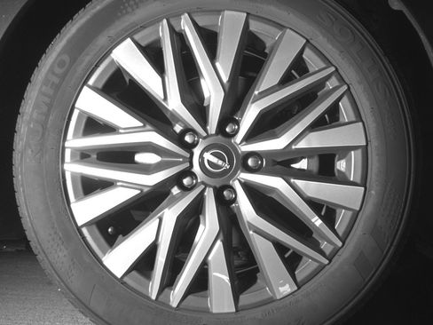 Used 2025 Nissan Altima 2.5 SV image 13