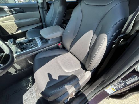 Used 2026 Kia Carnival FWD image 34