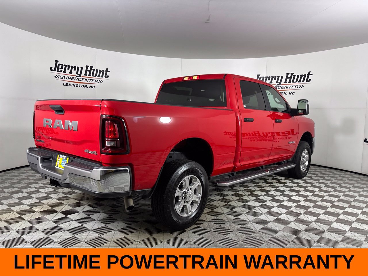 Used 2026 RAM 2500 Big Horn AWD/4WD image 6
