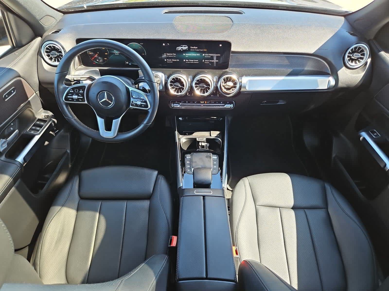 Used 2022 Mercedes-Benz EQB 300 4MATIC image 14