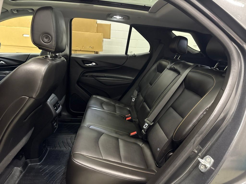 Used 2021 Chevrolet Equinox Premier AWD/4WD image 33