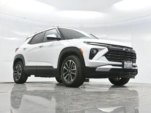 Used 2025 Chevrolet TrailBlazer LT w/ Convenience Package FWD image 66