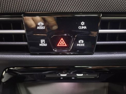 New 2025 Volkswagen GTI SE image 32