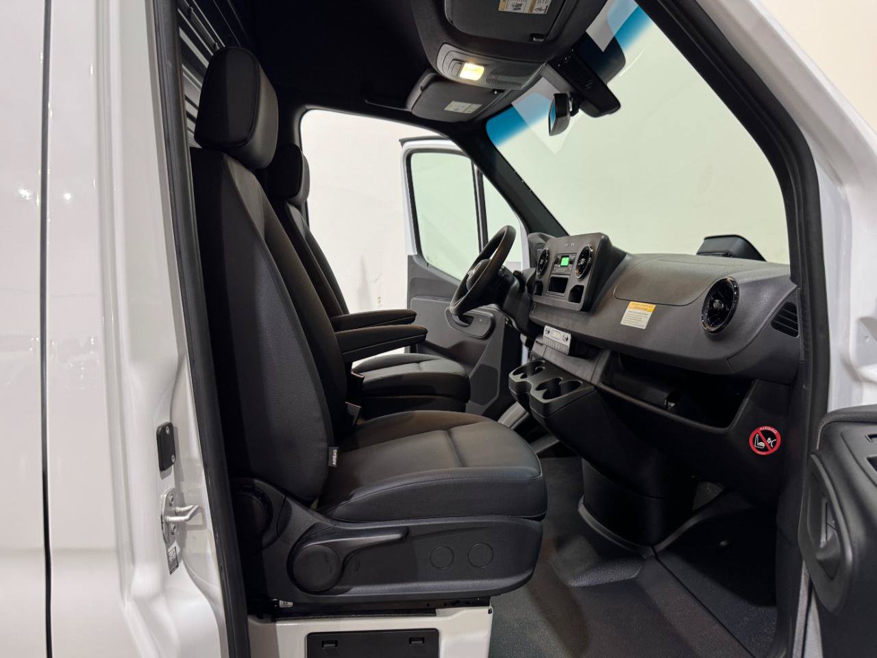 Used 2026 Mercedes-Benz Sprinter 2500 image 12