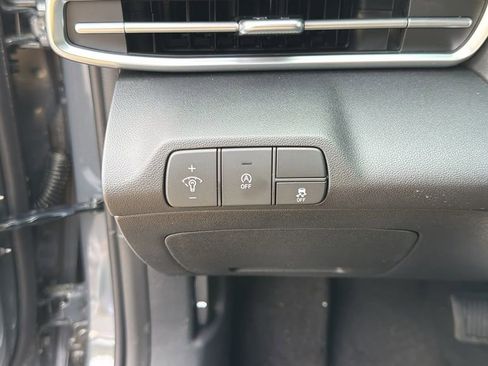 New 2026 Hyundai Elantra SE FWD image 31