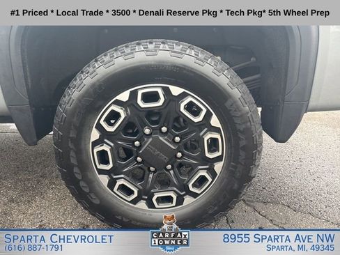 Used 2025 GMC Sierra 3500 Denali w/ Denali Reserve Package AWD/4WD image 28
