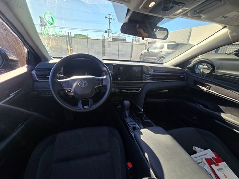 Used 2025 Toyota Camry LE image 20