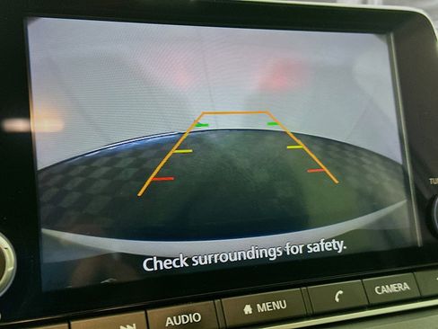 Used 2023 Nissan Rogue SV image 22