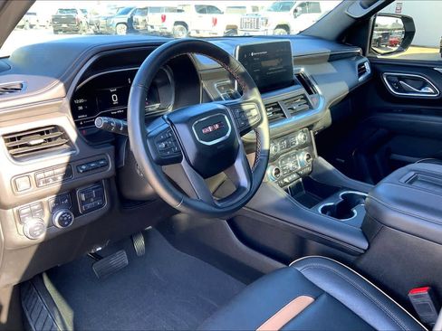 Used 2023 GMC Yukon XL AT4 w/ AT4 Premium Plus Package image 17