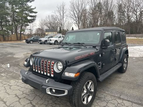 Used 2022 Jeep Wrangler Unlimited Sahara AWD/4WD image 5